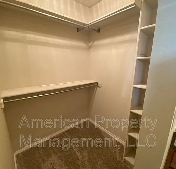 4714 NE Wisconsin St — Photo 15