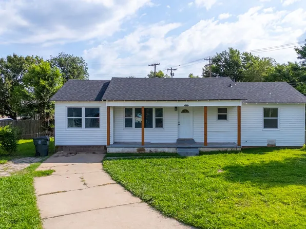 4000 Woodside Dr, Midwest City, OK 73110