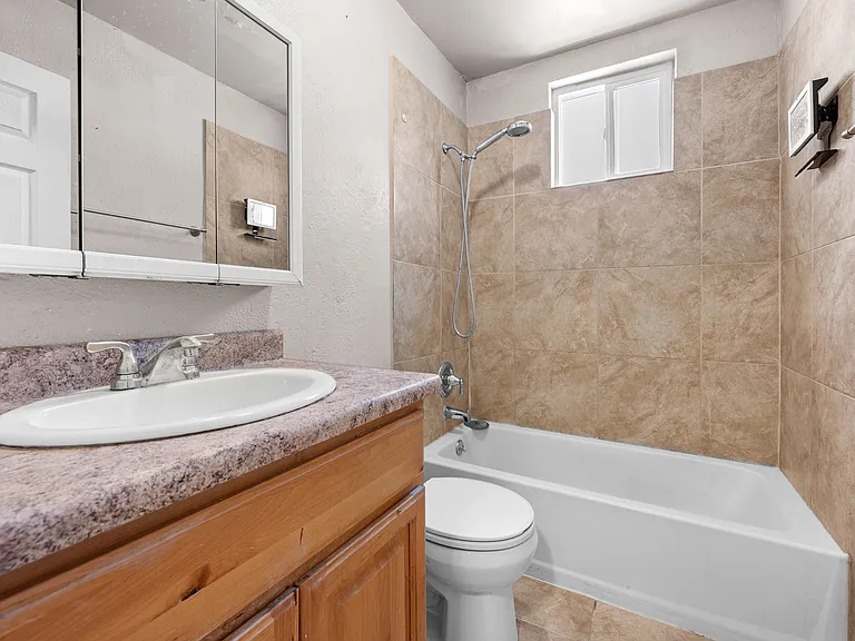1734 S West Temple St — Photo 12