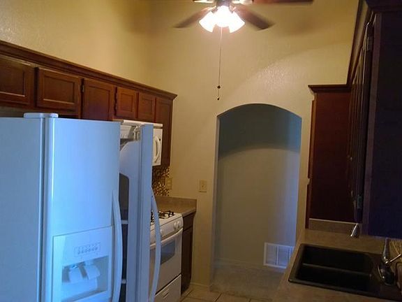 3rd image of 4525 Joseph Rodriguez Dr
