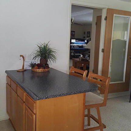 5th image of 90 E Hallett St