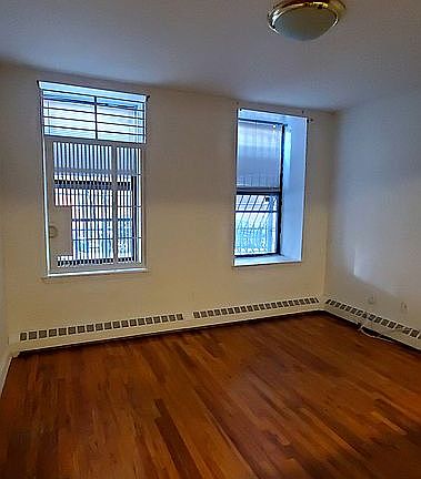5th image of 2460-C Adam C Powell Blvd Unit 5