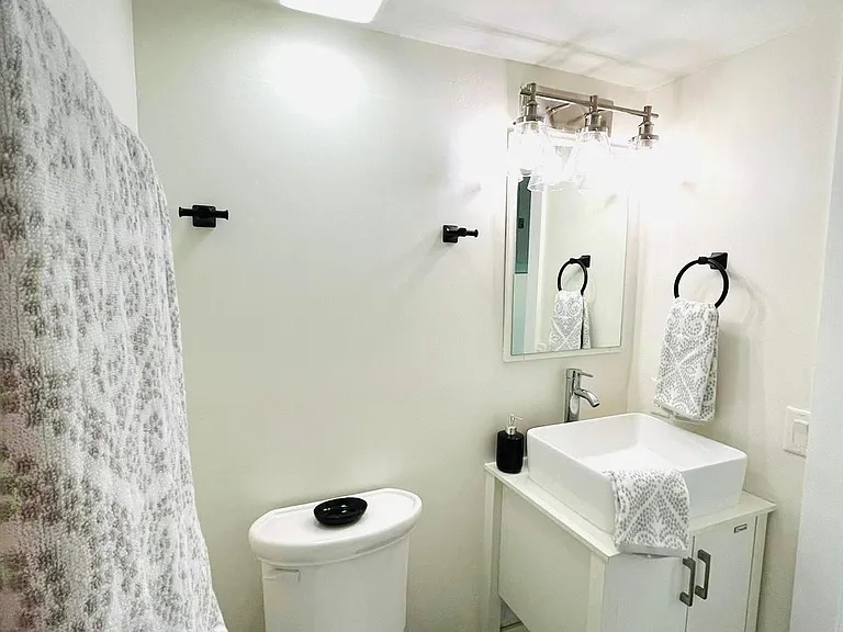 1308 Drexel Ave #305 — Photo 29