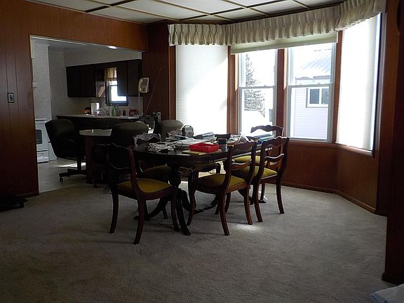 4th image of 816 Erie Ave