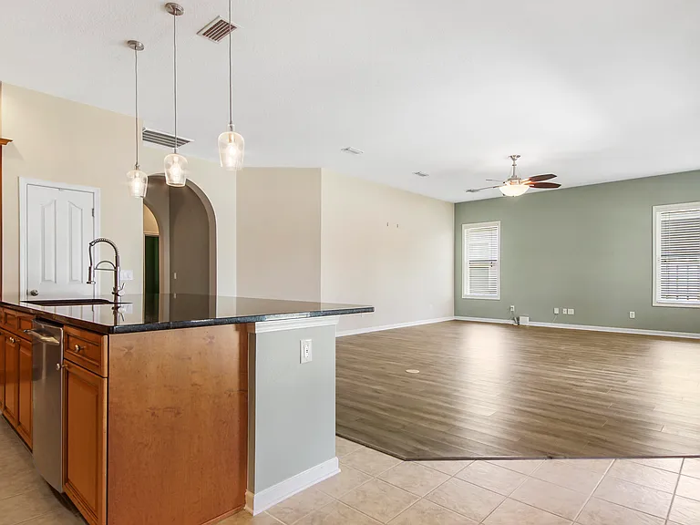 103 Amherst Way — Photo 30
