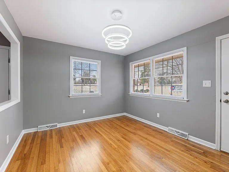 513 Bart St — Photo 7