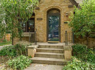327 Dawson Ave, Rockford, IL 61107