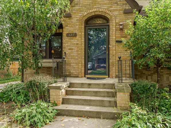 327 Dawson Ave, Rockford, IL 61107