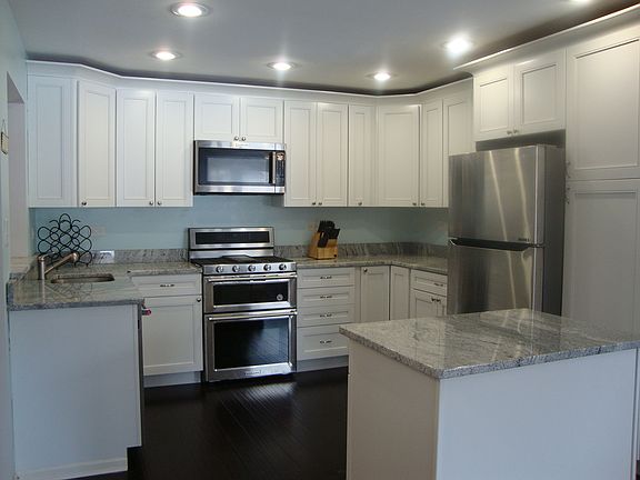 5th image of 1226 S Oak St