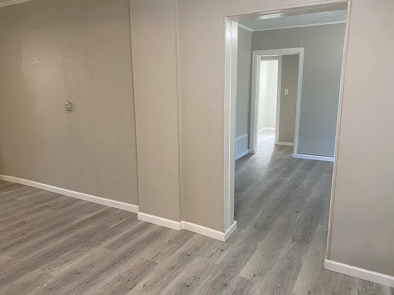 2242 Piedmont Pl — Photo 12