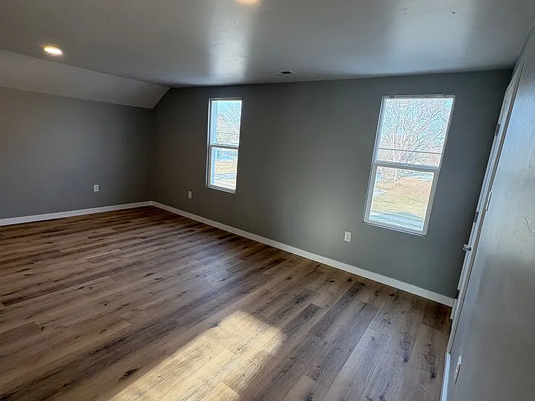 317 Smith Ave — Photo 6