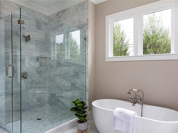 4th image of 2198 Bliss Ln