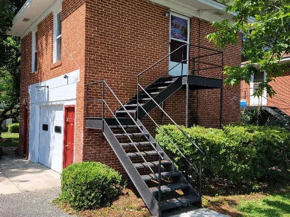 301.5 S Zetterower Ave, Statesboro, GA 30458