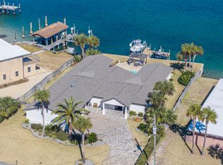 423 Caviar Dr, Fort Walton Beach, FL 32548