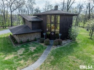 509 Forest Dr, Herrin, IL 62948