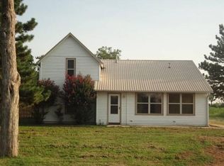 9562 NE Wolf Rd, Elgin, OK 73538