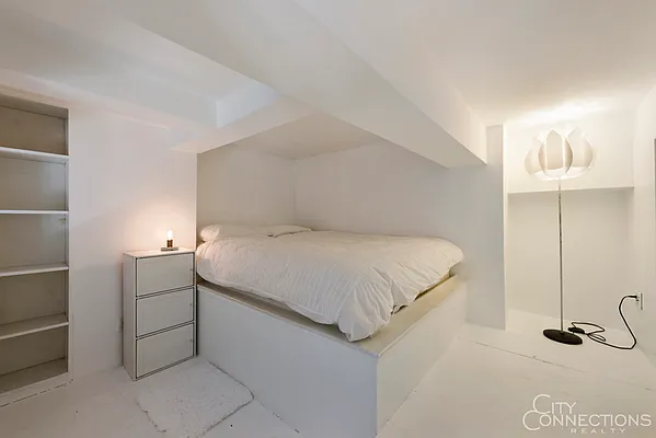 Rented by City Connections Realty | media 18