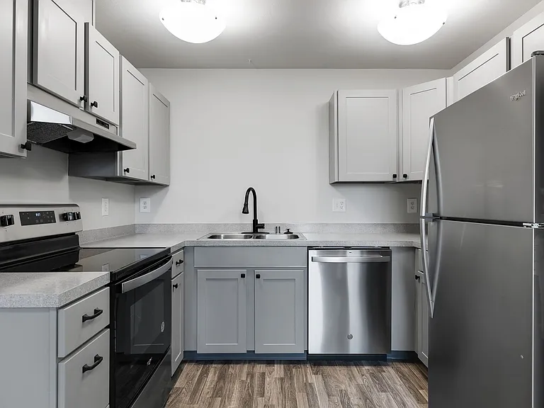 Violet Meadows Apartments — Photo 14