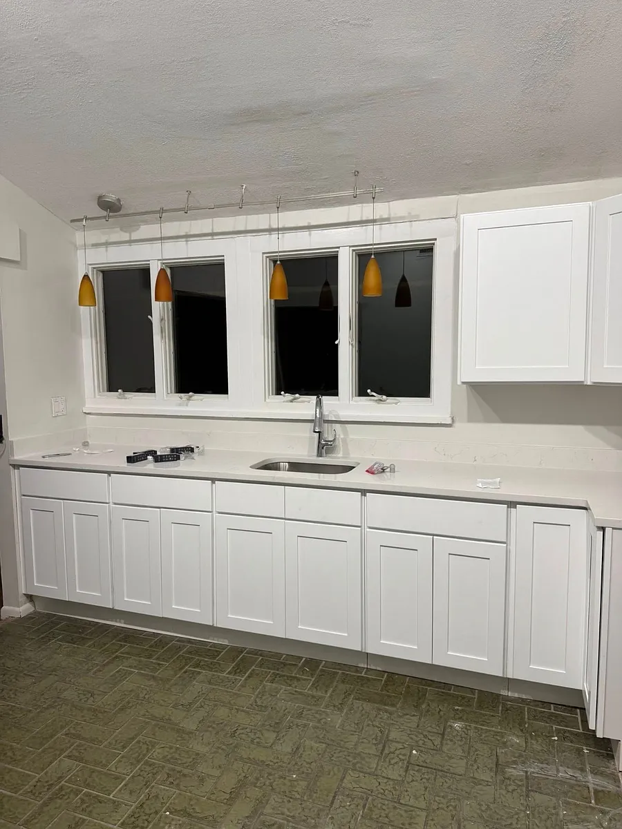 Building Photo - 951 Haverstraw Rd #1
