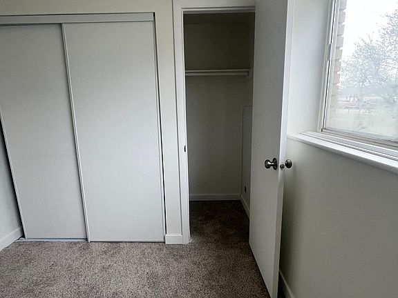4th image of 6775 S Dixie Dr #B