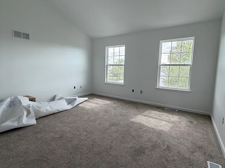 121 Westover Dr — Photo 18