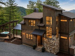 128 Amy Creek Cir, Ellijay, GA 30540