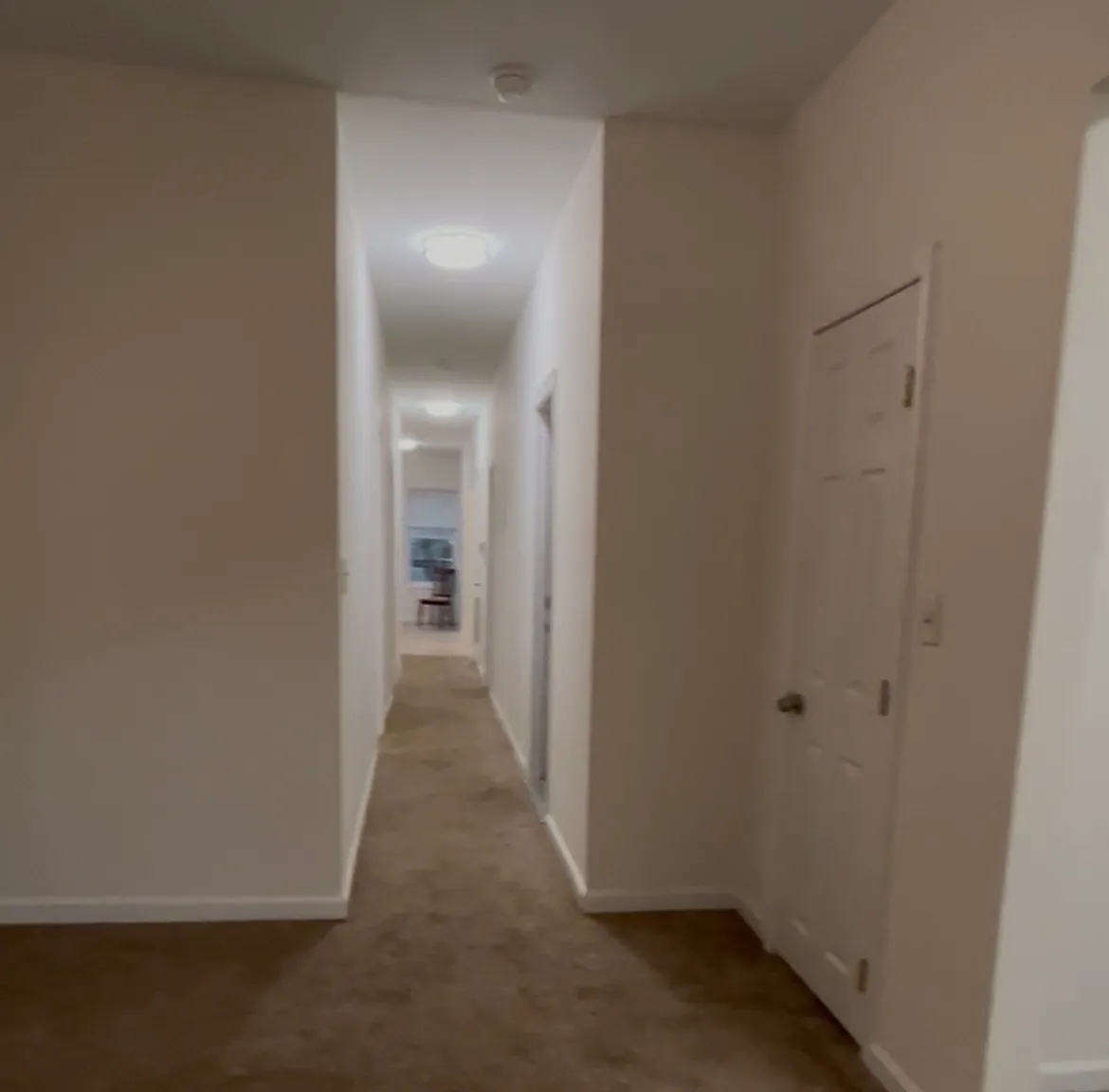 3 bed, 1100 sqft, $2,000 — Photo 2