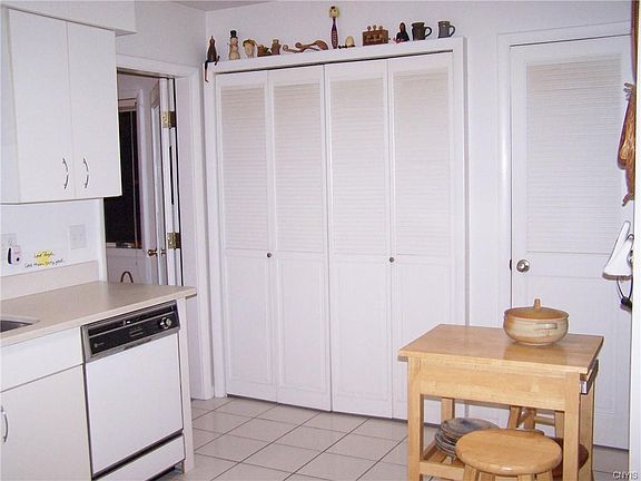 5th image of 3661 Winkle Way