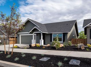 362 NW 33rd St, Redmond, OR 97756