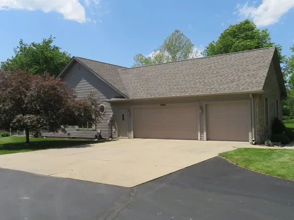 1704 S 300th Rd W, Tipton, IN 46072