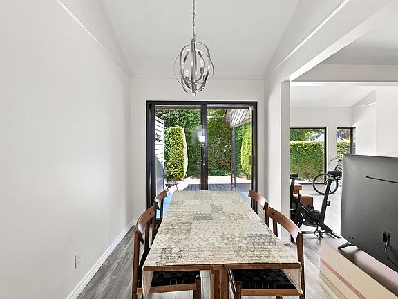 4th image of 15945 Alder Pl