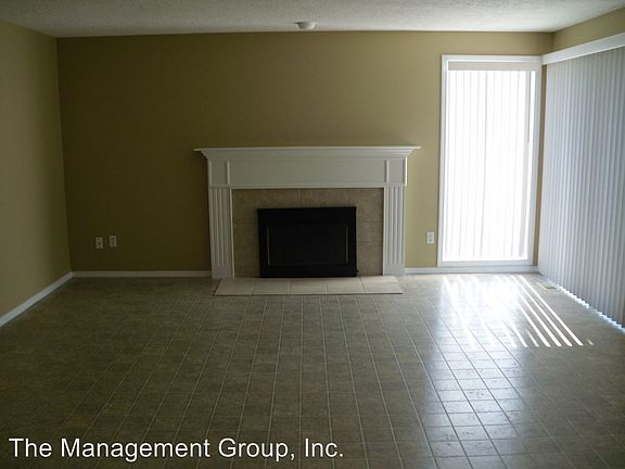5th image of 16110 SE 18th St