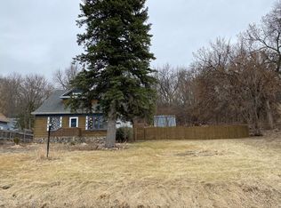 590 College St SE, Valley City, ND 58072