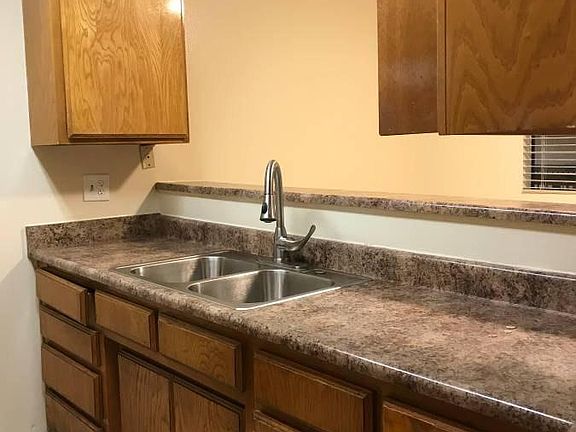 4th image of 5000 Echo St APT 22