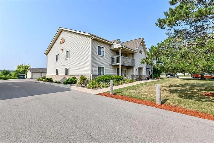 141 Wolf Run — Photo 2