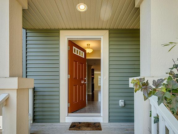 2nd image of 8311 Ellis Cres NW