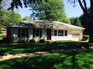 904 E Jefferson St, Bloomington, IL 61701