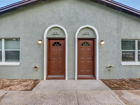 3rd image of 2095 Bonneville Dr