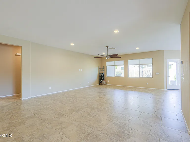 19732 N Flamingo Rd — Photo 10