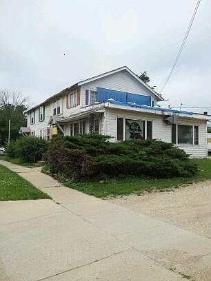 2nd image of 801 E Wisconsin St