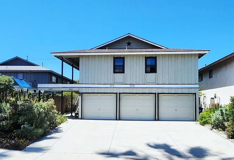 2422 Seahorse Ave — Photo 28