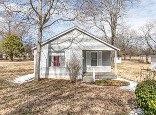 1225 W Davis St, Poplar Bluff, MO 63901