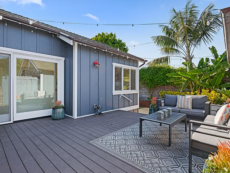 1093 Holly Ave — Photo 22