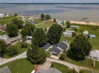 191 Pecan Rd, Dunnsville, VA 22454