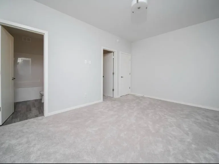 83 Eastfield Ct — Photo 3