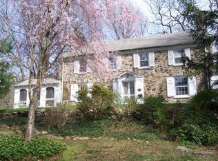 49 Horsechestnut Rd, Briarcliff Manor, NY 10510