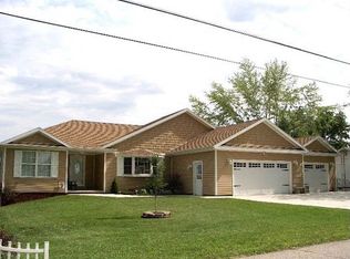 981 River Hill Rd, Washington, WV 26181