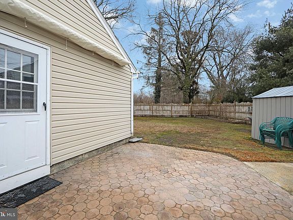 5th image of 11 Heritage Rd