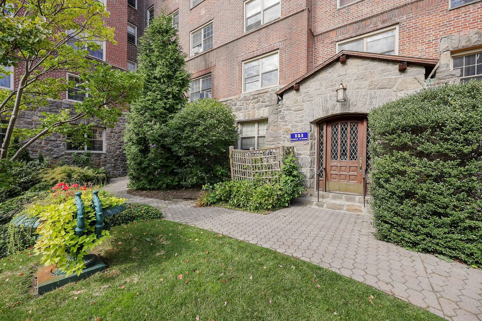 151 Centre Avenue #1B photo 1
