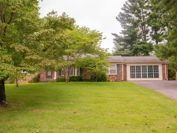 1615 Dellwood Ave, Cookeville, TN 38506